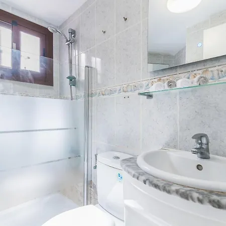 Chic, Cosy & Quiet Near The Lejlighed *